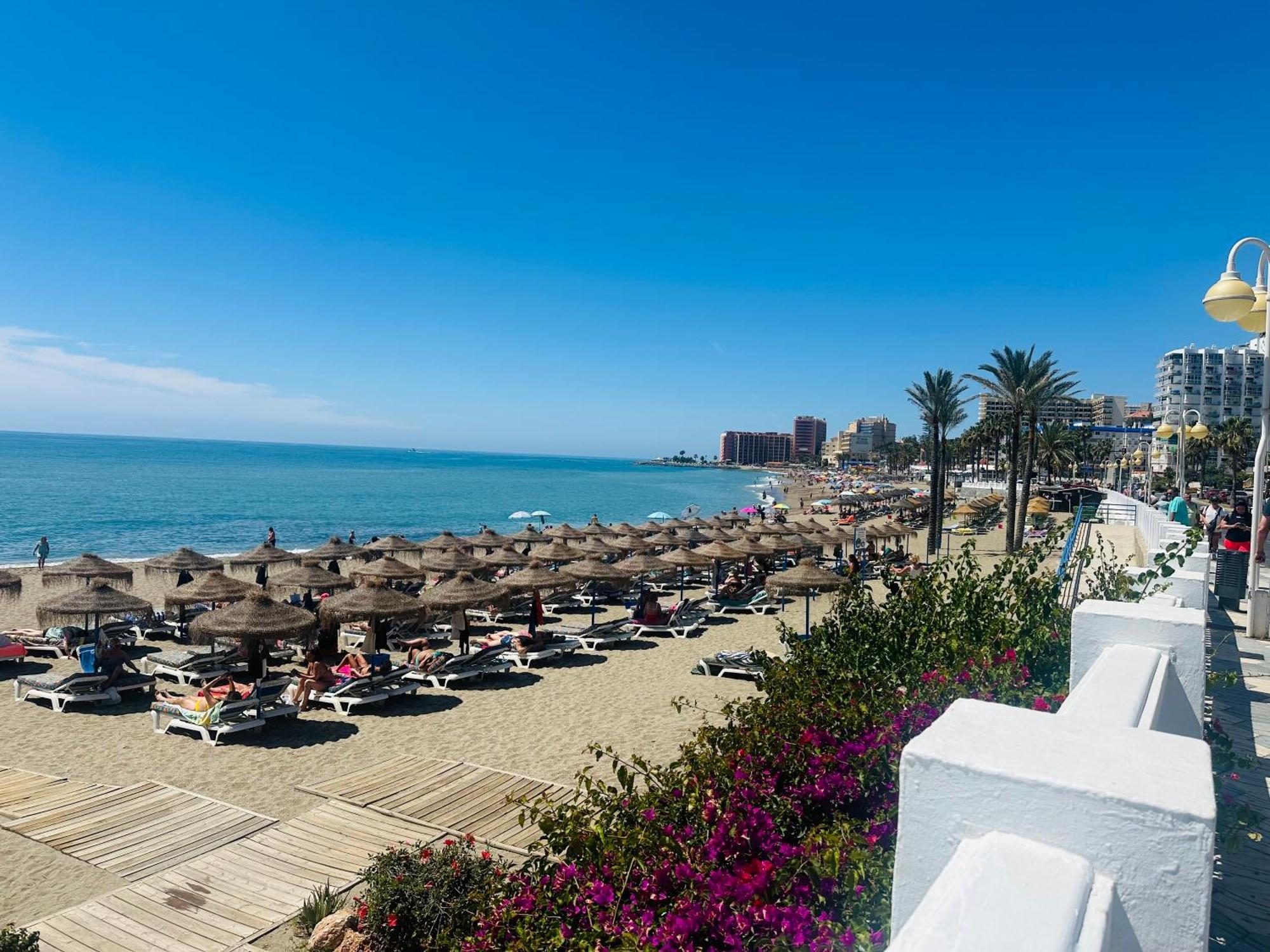 Luxury Beachfront Apartment In Benalmadena Costa Benalmádena Exterior foto